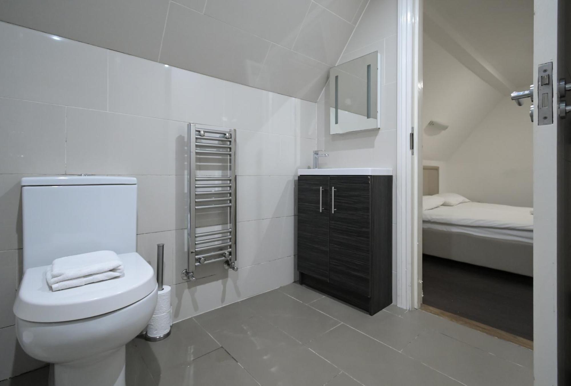 Charlotte Street By News London